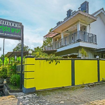Spot On 91905 Hotel Cipto Arum Cilacap Eksteriør bilde