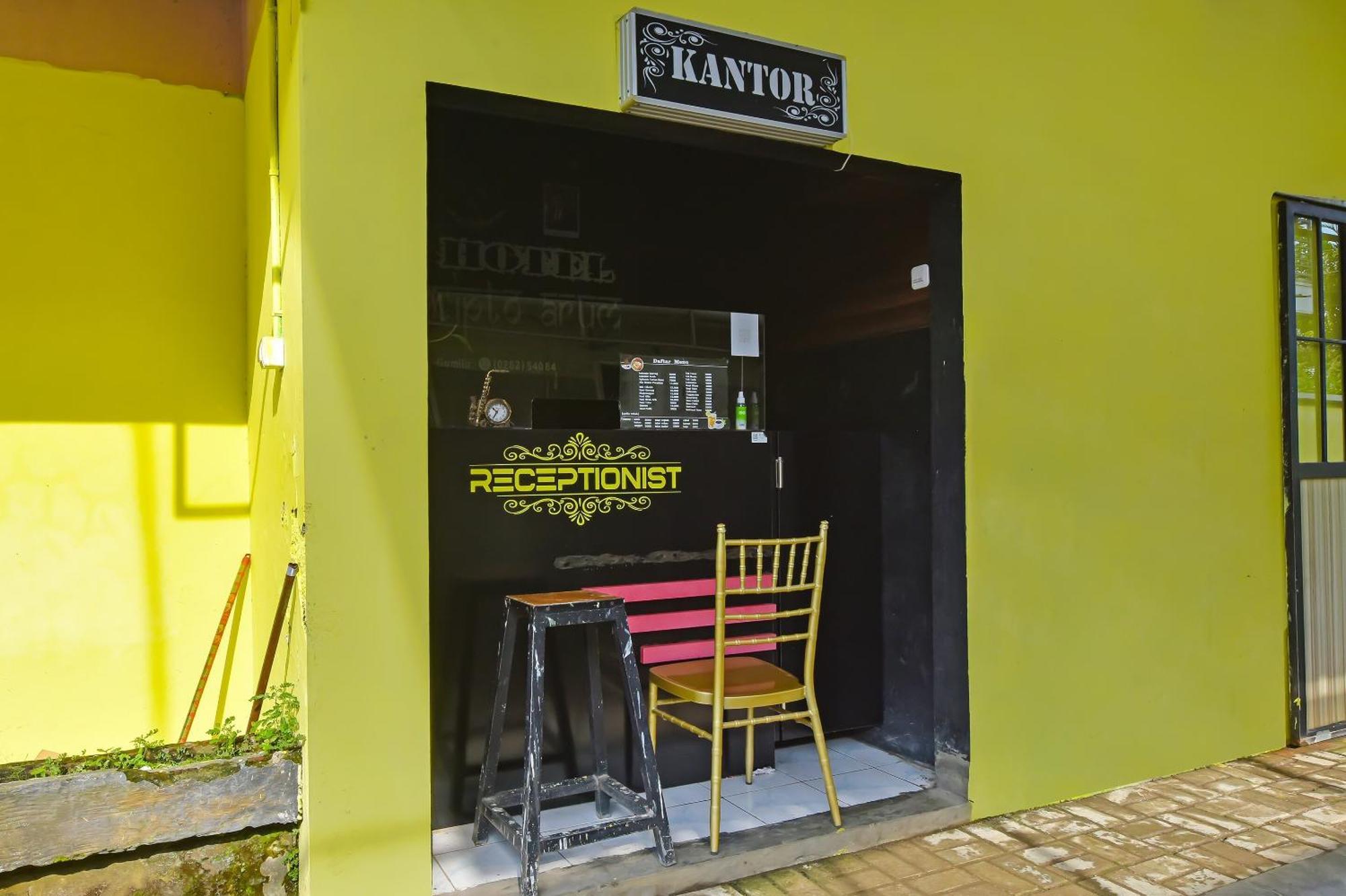 Spot On 91905 Hotel Cipto Arum Cilacap Eksteriør bilde