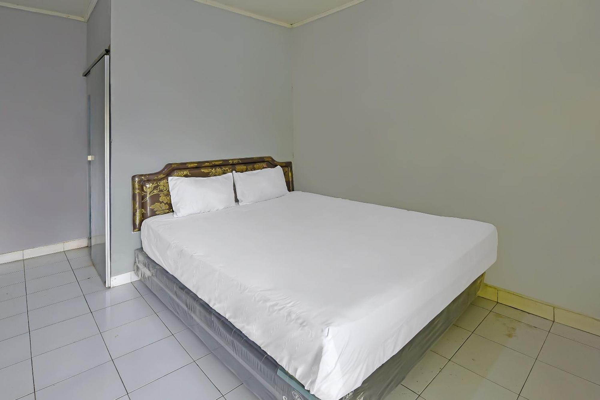 Spot On 91905 Hotel Cipto Arum Cilacap Eksteriør bilde