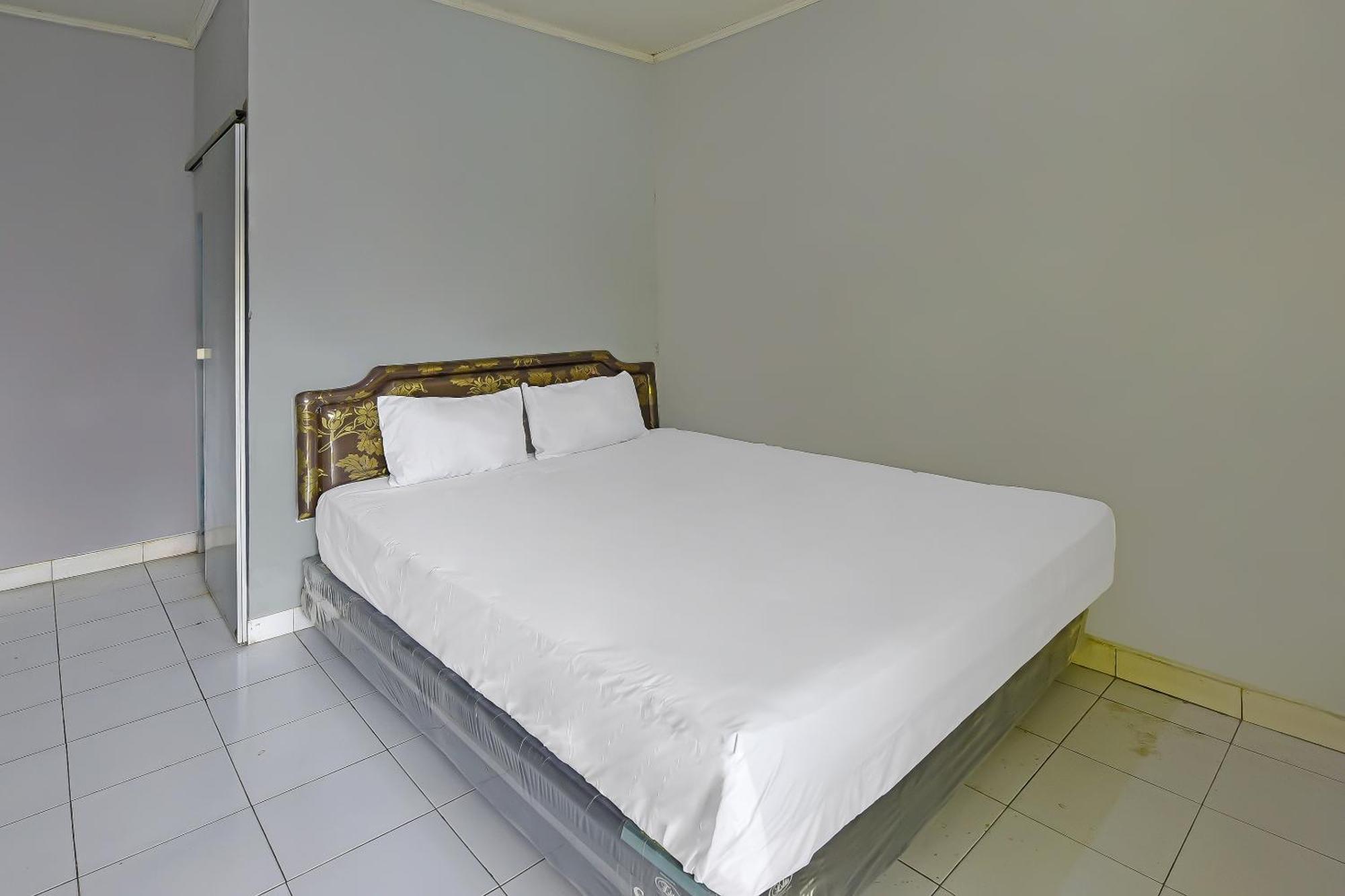 Spot On 91905 Hotel Cipto Arum Cilacap Eksteriør bilde